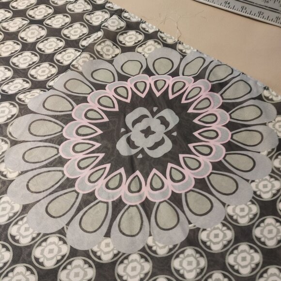 Abstract Patterned Lightweight Womens Scarf Geometric Design Soft Pastel Accents - Picture 4 of 7